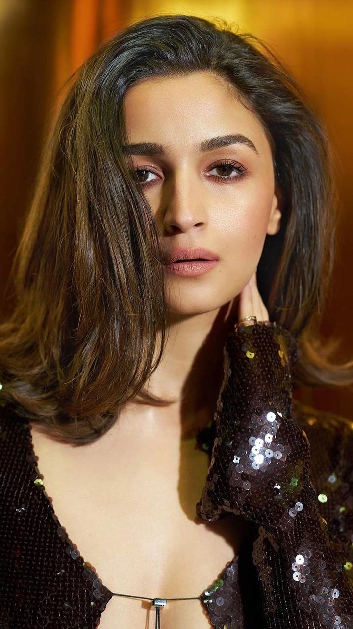 Alia Bhatt Shares Stylish Pictures From Koffee With Karan Episode Onmanorama