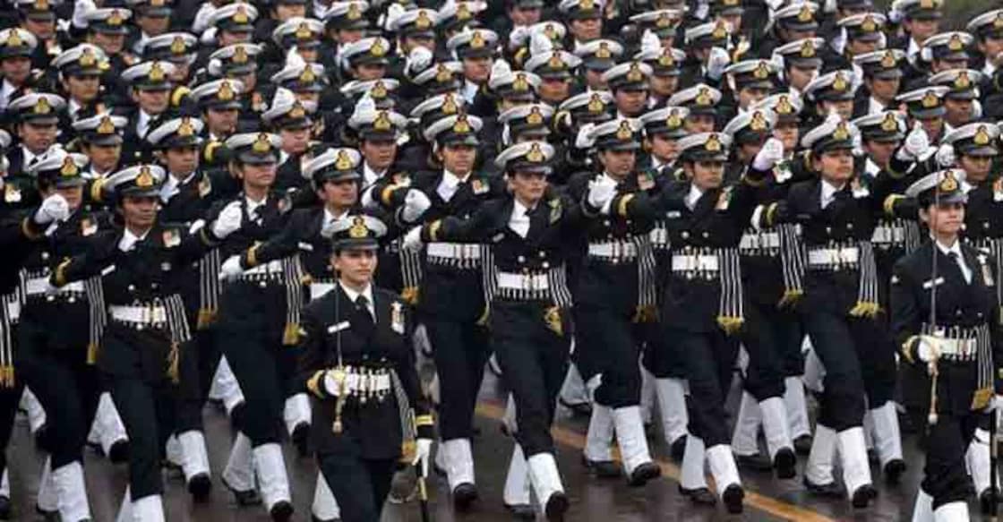 Navy looking at enrolling women as sailors Navy looking at enrolling women as sailors
