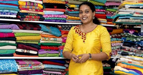 Microbiologist opens online dress boutique, now earns Rs 1 lakh a month 